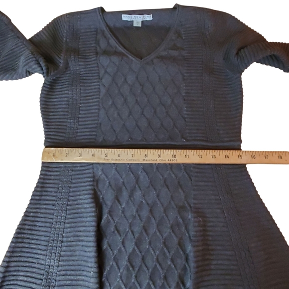 Marc New York Gray V-Neck Knit Dress.  NWT. MED. #0163 - Picture 9 of 12
